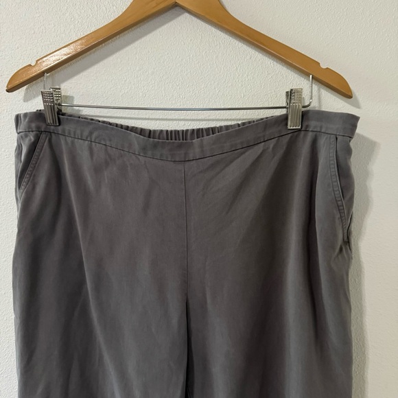 Eileen Fisher Tencel Pull On Slouchy Tapered Ankle Pants Gray Beachy-Large - Picture 4 of 10